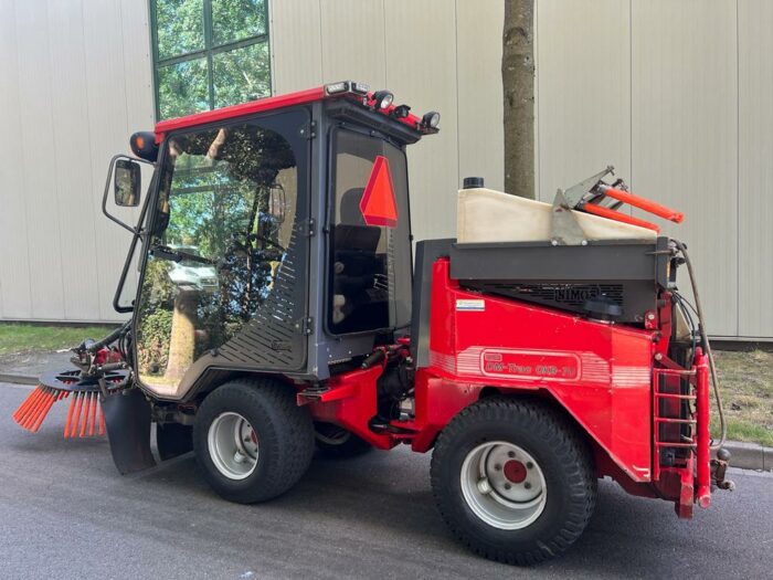 Nimos DM Trac onkruidborstelmachine DM Trac OKB 70