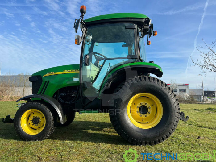 John Deere 4720 compact tractor mini tractor