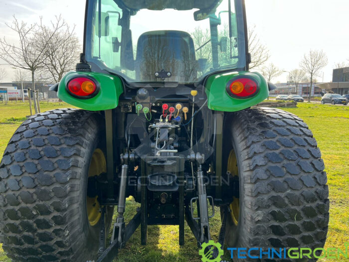 John Deere 4720 compact tractor mini tractor