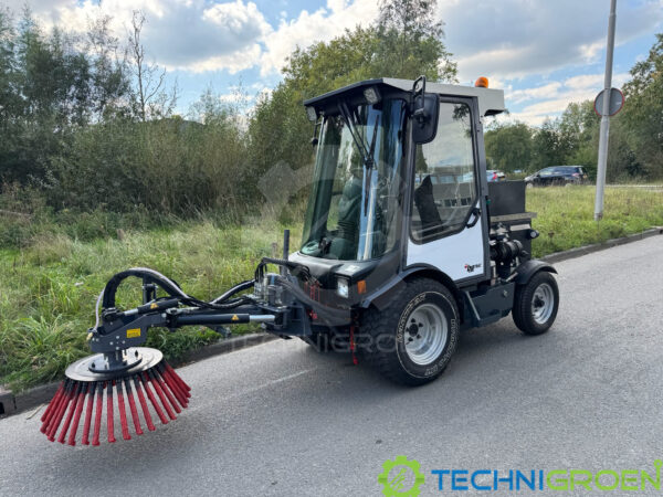 LM Trac met borstelarm 2