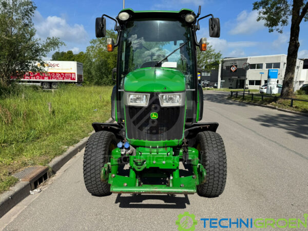 John Deere 3045R Tractor 2015 6