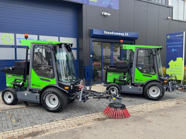 Lm trac 287 met borstelarm twee 2
