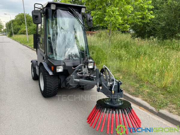 LM Trac 286 borstelmachine 2