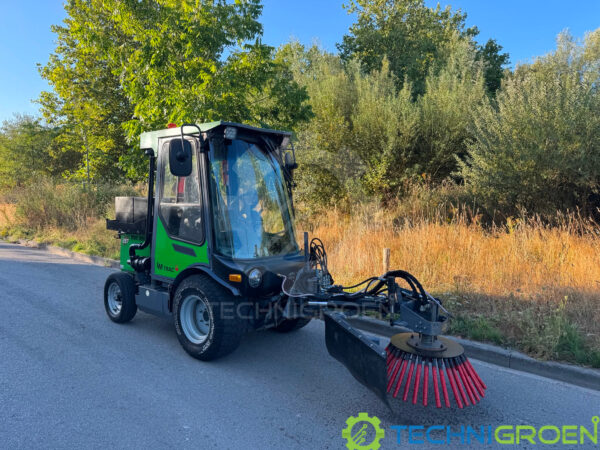 LM Trac borstelmachine 12