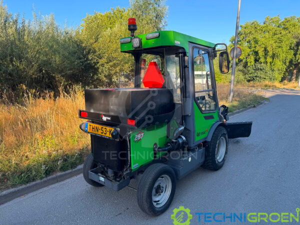 LM Trac borstelmachine 9
